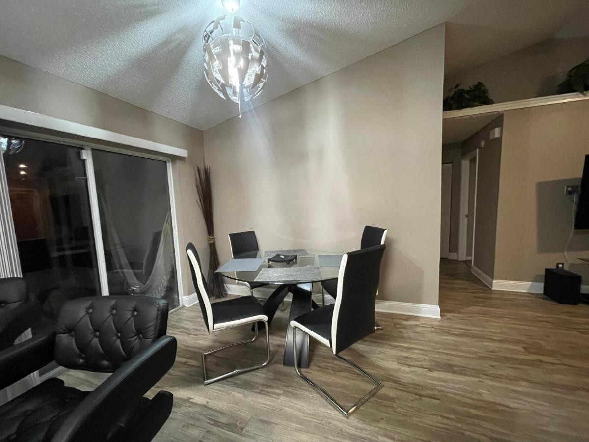 Cozy 3 Bedroom Close To Everything In Tampa! * Tampa