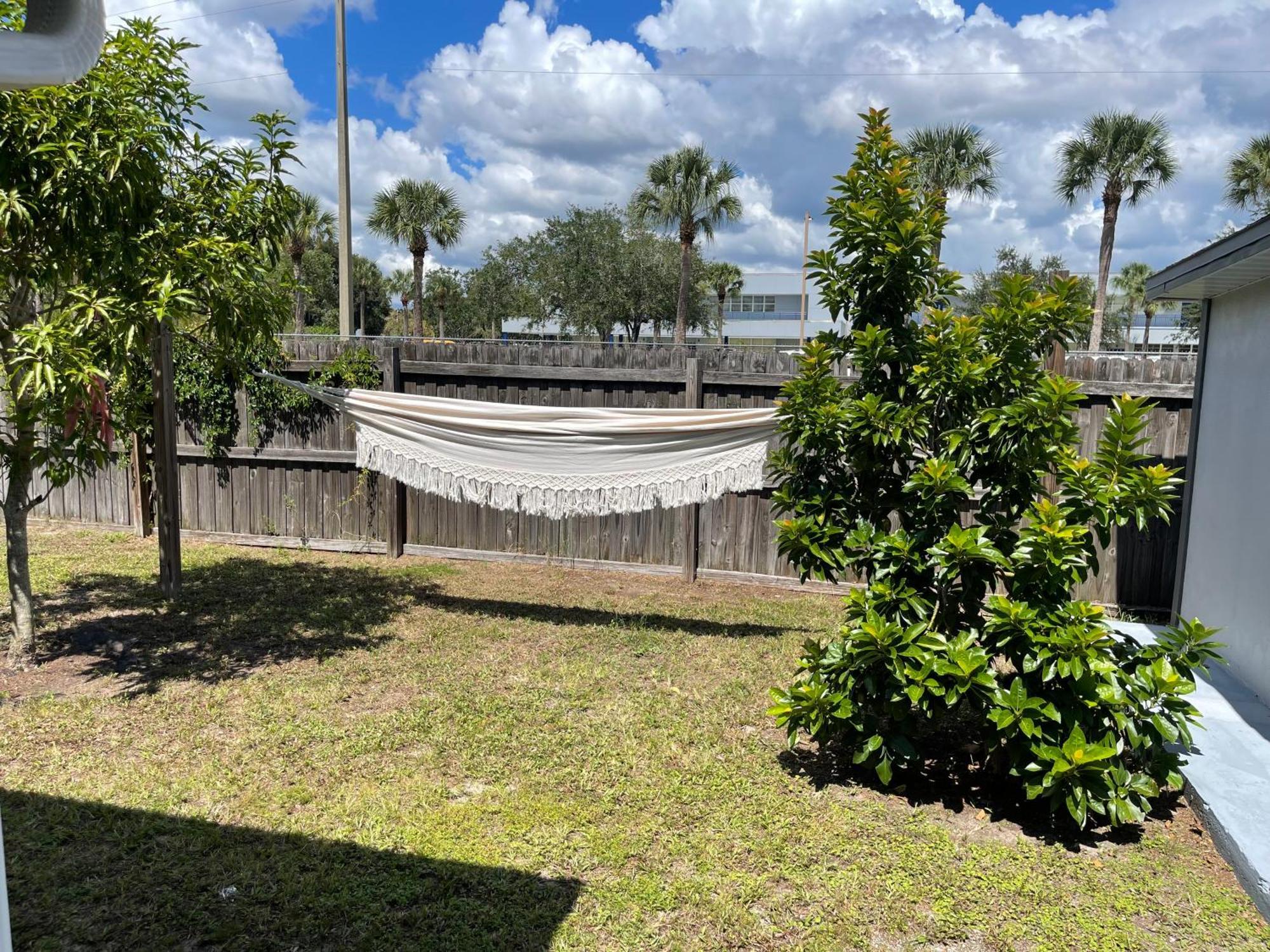 Holiday home Cozy 3 Bedroom Close To Everything In Tampa!