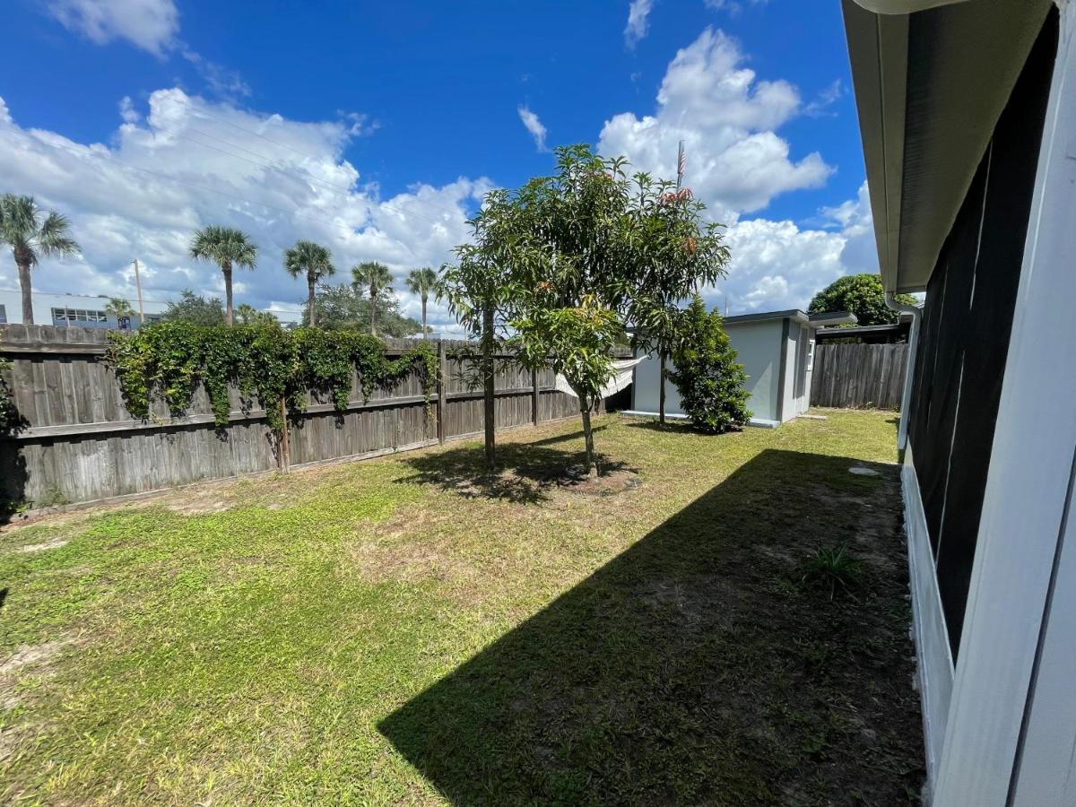 Holiday home Cozy 3 Bedroom Close To Everything In Tampa!