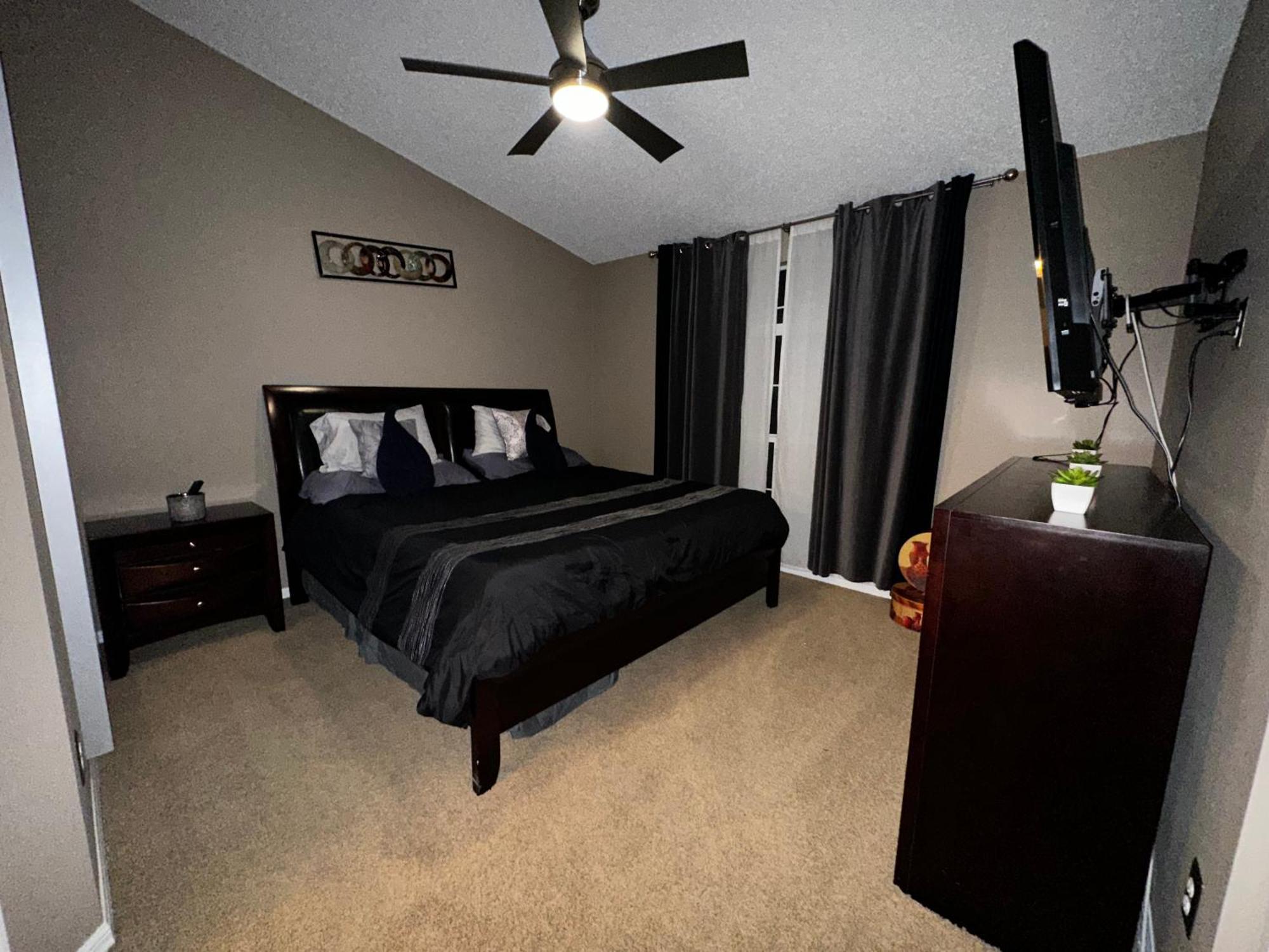 Cozy 3 Bedroom Close To Everything In Tampa! Tampa