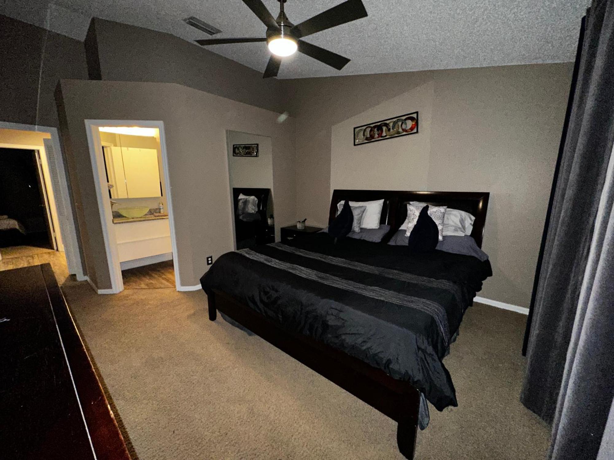 Cozy 3 Bedroom Close To Everything In Tampa! * Tampa